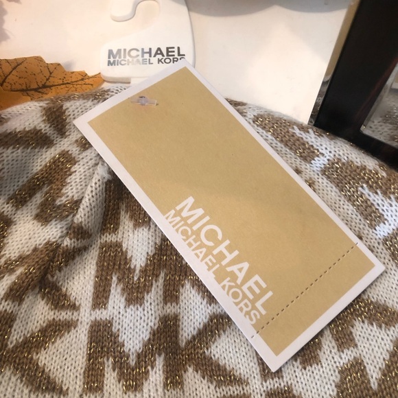 Michael Kors Beanie/Ribbed Band Hat - Picture 3 of 6